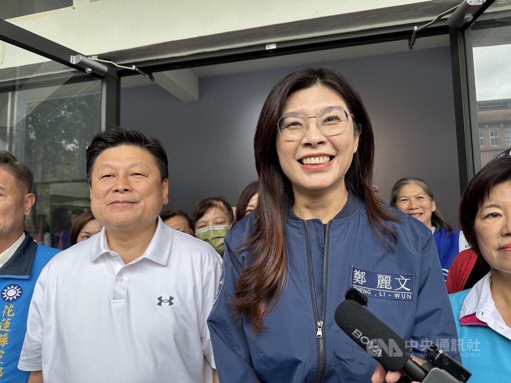 中國網友封「統一女神」  鄭麗文:笑一笑就好 中國網友封「統一女神」  鄭麗文:笑一笑就好