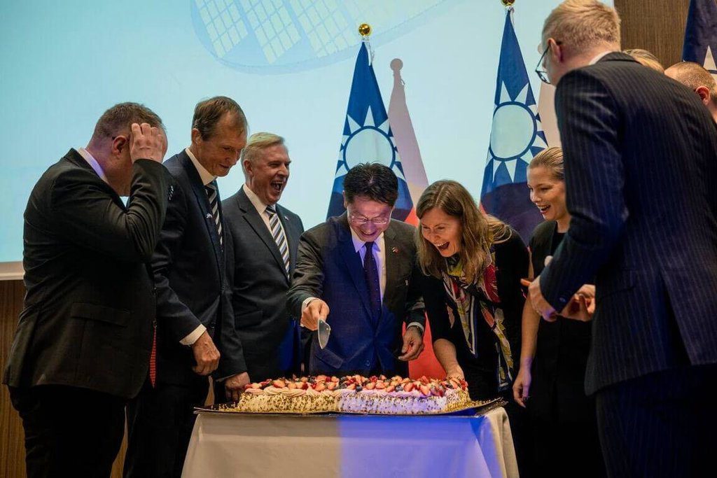 李憲章辭行 駐拉脫維亞代表處於塔林辦國慶酒會 李憲章辭行 駐拉脫維亞代表處於塔林辦國慶酒會