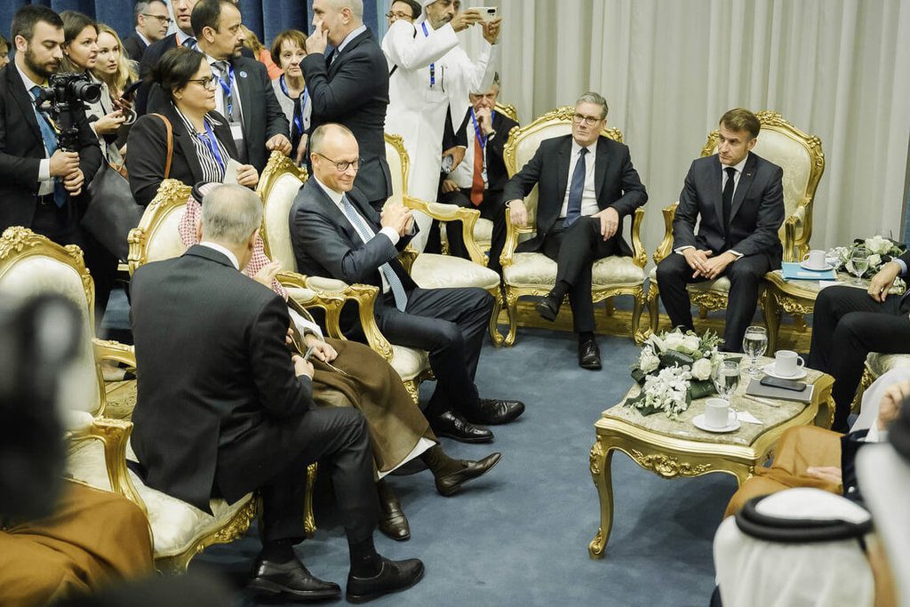 加薩和平峰會 德總理籲美在烏俄問題展現同等決心 加薩和平峰會 德總理籲美在烏俄問題展現同等決心