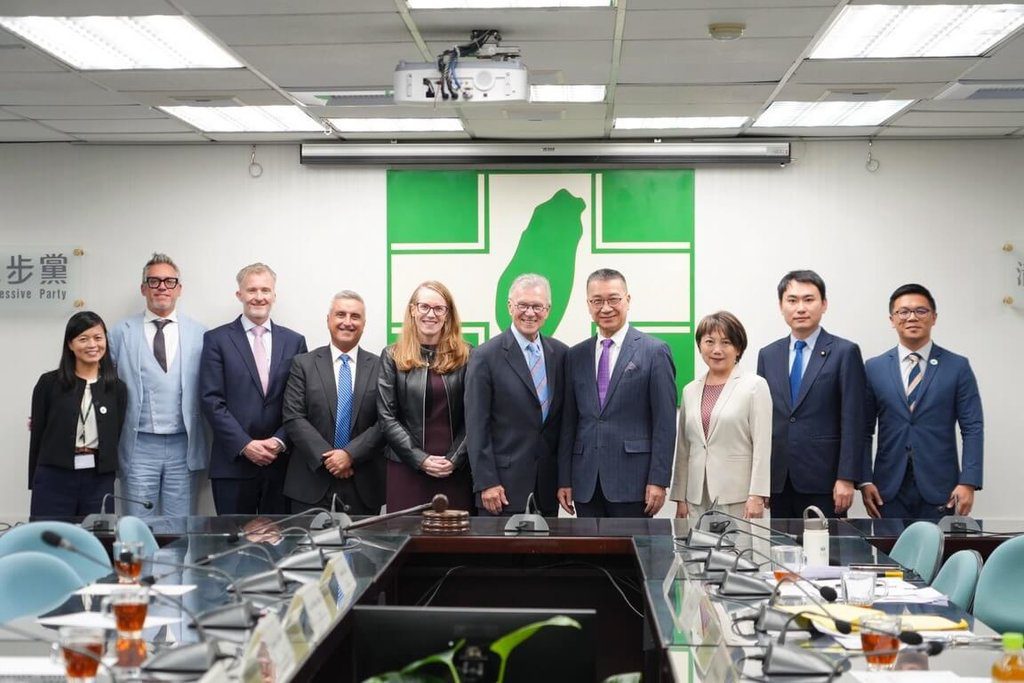 徐國勇接見華府智庫訪團 感謝美國跨黨派挺台軍售 徐國勇接見華府智庫訪團 感謝美國跨黨派挺台軍售