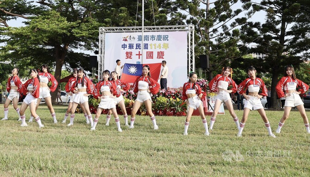 國慶談鏟子超人 黃偉哲:展現台南人熱情友善一面 國慶談鏟子超人 黃偉哲:展現台南人熱情友善一面