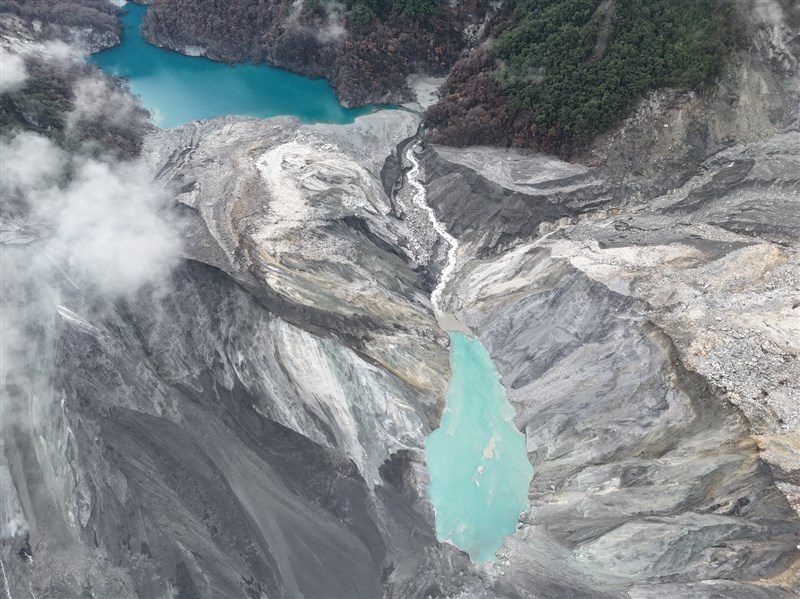 馬太鞍溪新堰塞湖疑潰決 下游村落緊急撤離便道封閉 馬太鞍溪新堰塞湖疑潰決 下游村落緊急撤離便道封閉