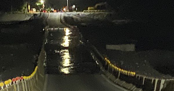 馬太鞍溪新堰塞湖溢流  溪水升70公分涵管便道毀損 馬太鞍溪新堰塞湖溢流  溪水升70公分涵管便道毀損