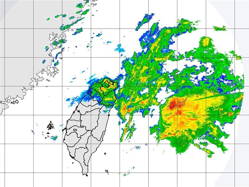 台灣東部外海有小低壓 鄭明典:有可能變成颱風 台灣東部外海有小低壓 鄭明典:有可能變成颱風