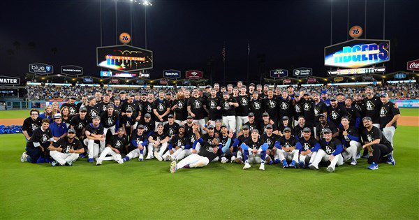 費城人投手再見暴傳　道奇13年來8度晉國聯冠軍戰