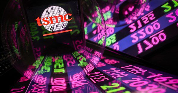 台積電勁揚50元 台股飆逾600點飛躍28000點創新高 台積電勁揚50元 台股飆逾600點飛躍28000點創新高