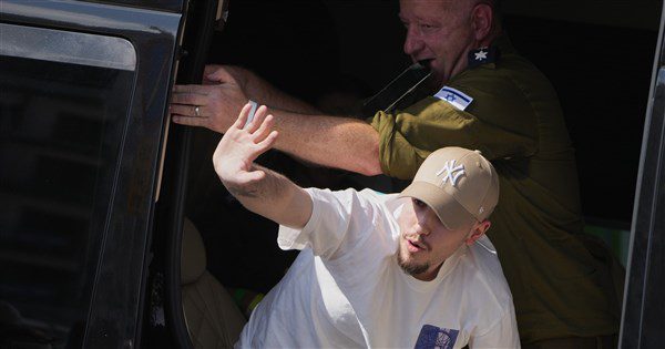 以色列20名人質全獲釋返國 倖存者是誰一次看 以色列20名人質全獲釋返國 倖存者是誰一次看