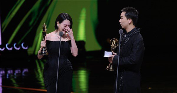 小S奪金鐘獎 感謝天上的姊姊大S保佑 小S奪金鐘獎 感謝天上的姊姊大S保佑