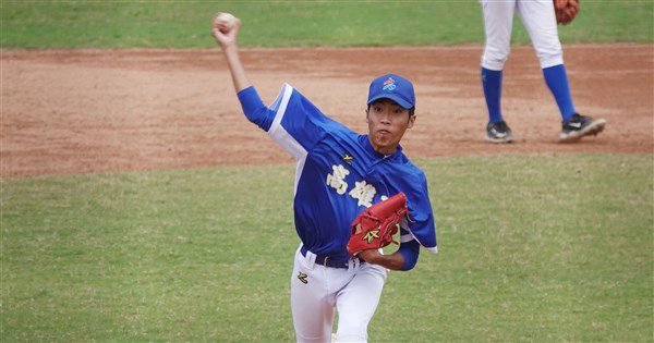 MLB教士簽台灣投手蘇嵐鴻　球團總管偕達比修相迎