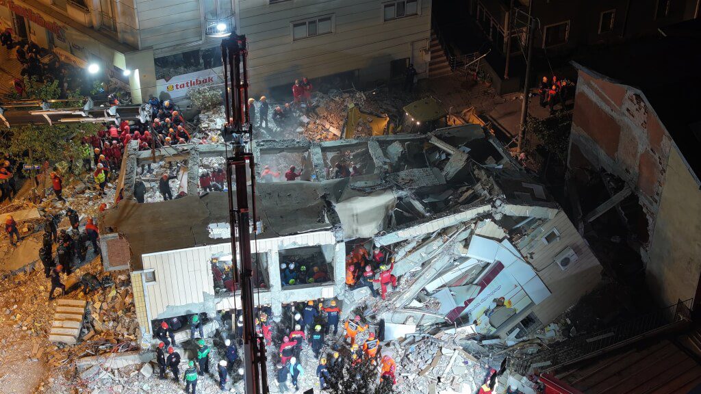 土耳其伊斯坦堡附近城鎮7樓公寓倒塌　釀4人喪命