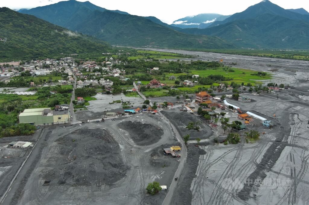 立院三讀馬太鞍溪堰塞湖特別條例 朝野盼加速重建 立院三讀馬太鞍溪堰塞湖特別條例 朝野盼加速重建
