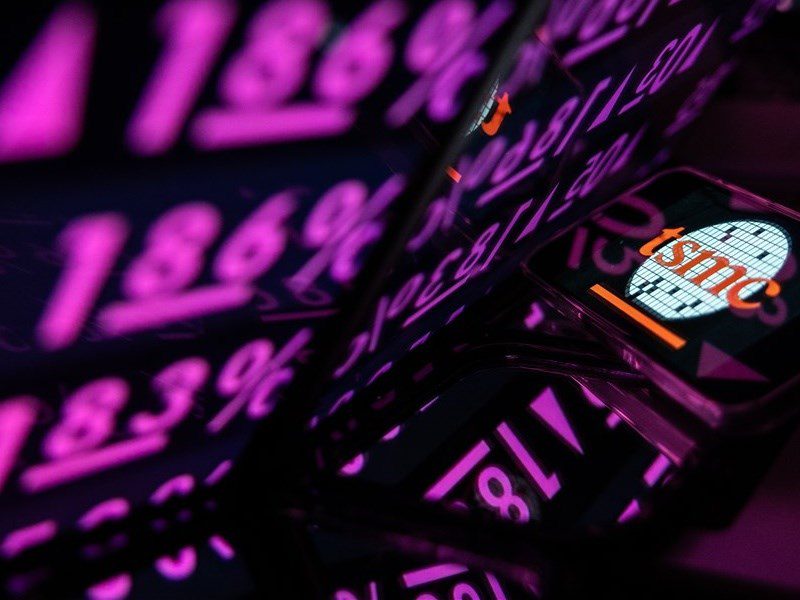 台積電寫新天價1475元 台股衝破27500點再創高 台積電寫新天價1475元 台股衝破27500點再創高