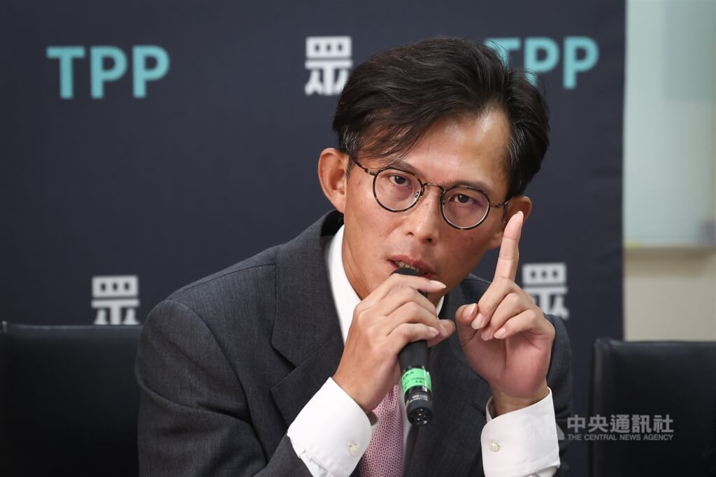 黃國昌遭控政治跟拍 蔡明彥:啟動機制調查境外資金 黃國昌遭控政治跟拍 蔡明彥:啟動機制調查境外資金