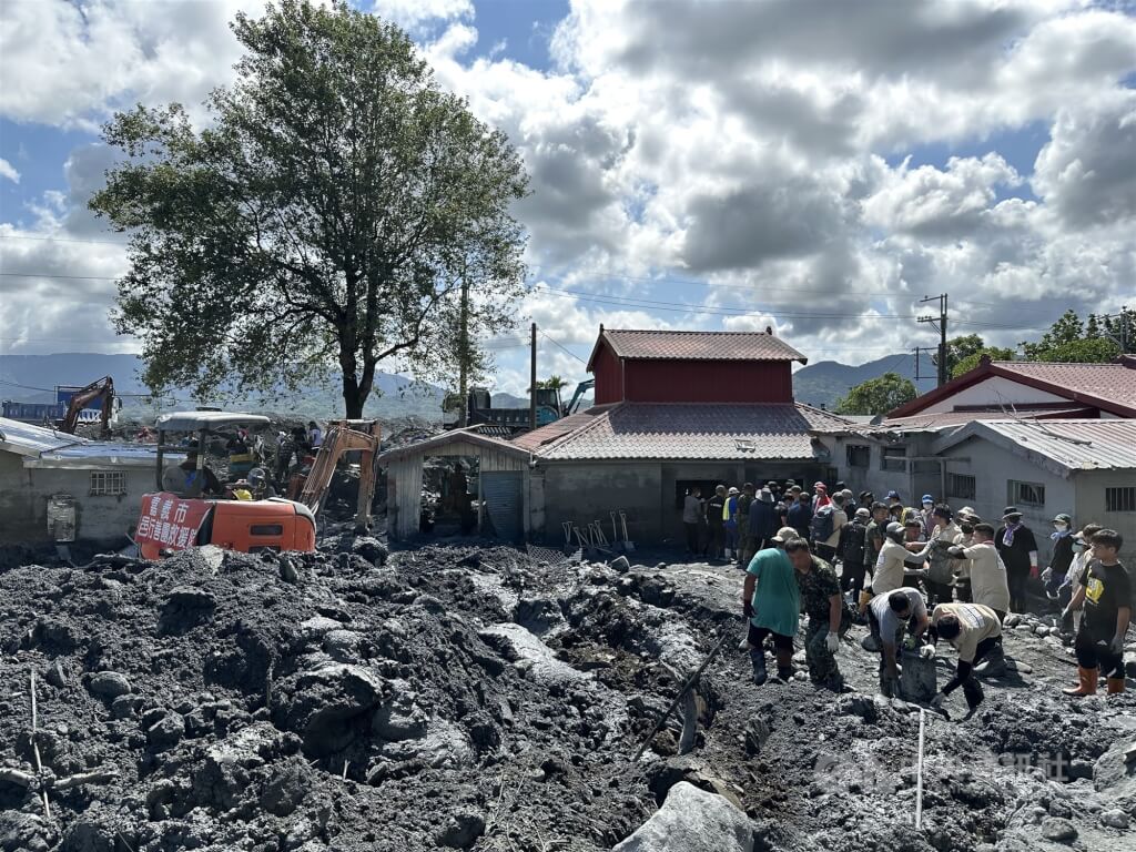 光復鄉災後復原 內政部:逾11萬人次投入 光復鄉災後復原 內政部:逾11萬人次投入