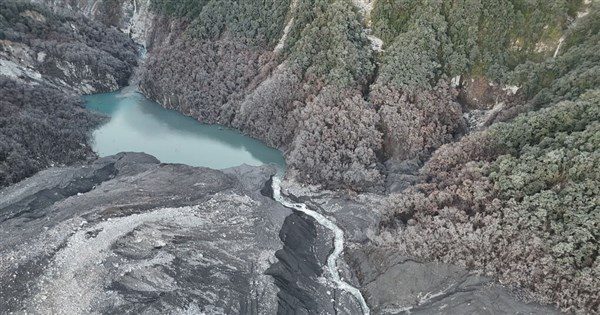 馬太鞍溪堰塞湖常態警戒中 救助金申請延長至21日 馬太鞍溪堰塞湖常態警戒中 救助金申請延長至21日