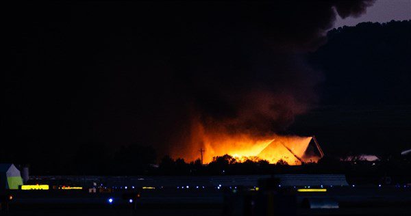美UPS貨機墜毀釀12死 黑盒子尋獲待查失事原因 美UPS貨機墜毀釀12死 黑盒子尋獲待查失事原因