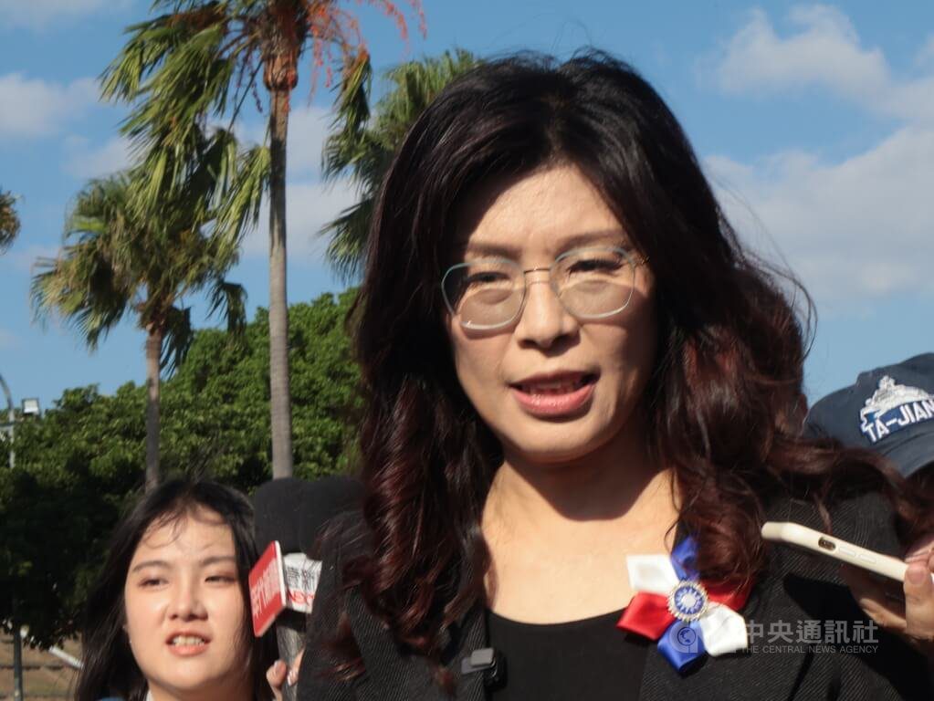 赴秋祭引討論 鄭麗文認同應悼念為中華民國犧牲者 赴秋祭引討論 鄭麗文認同應悼念為中華民國犧牲者