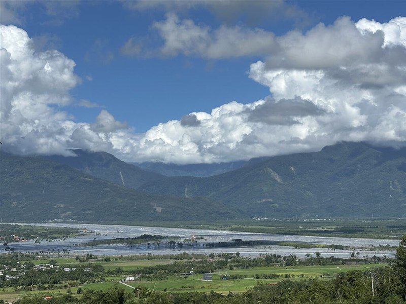 馬太鞍溪堰塞湖紅色警戒 花蓮光復鄉10日停班課 馬太鞍溪堰塞湖紅色警戒 花蓮光復鄉10日停班課