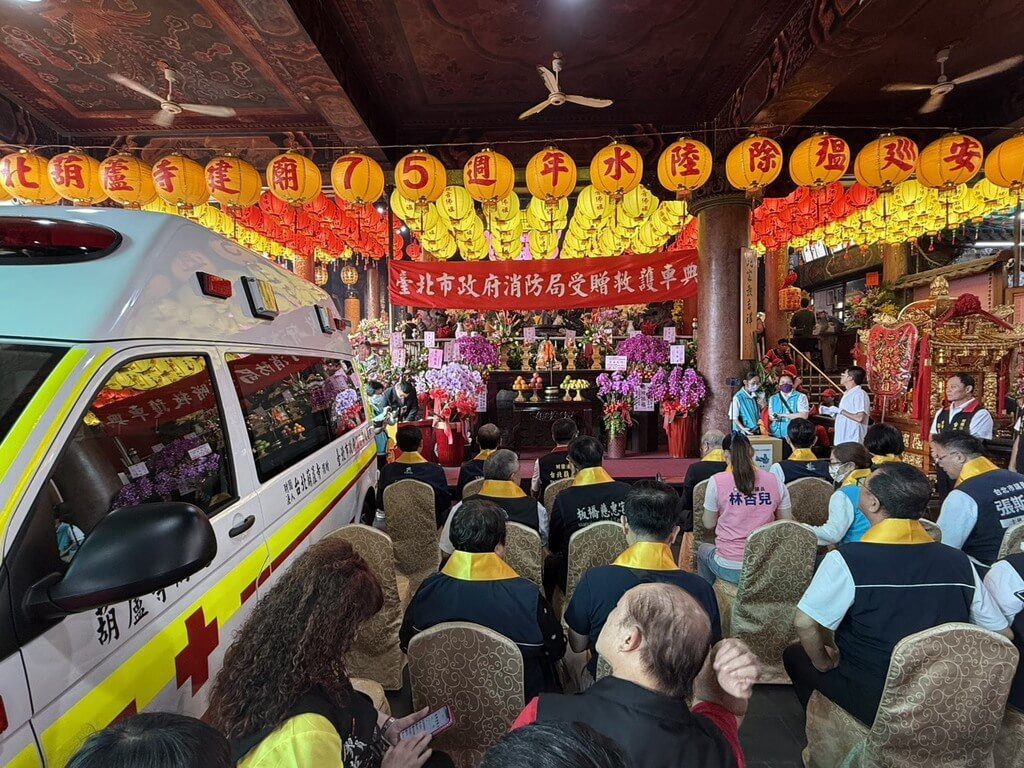 提升北市救護緊急量能 寺廟捐高頂救護車止血帶 提升北市救護緊急量能 寺廟捐高頂救護車止血帶