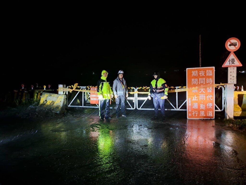 颱風鳳凰逼近 花蓮六十石山、高寮便道等預警封閉 颱風鳳凰逼近 花蓮六十石山、高寮便道等預警封閉