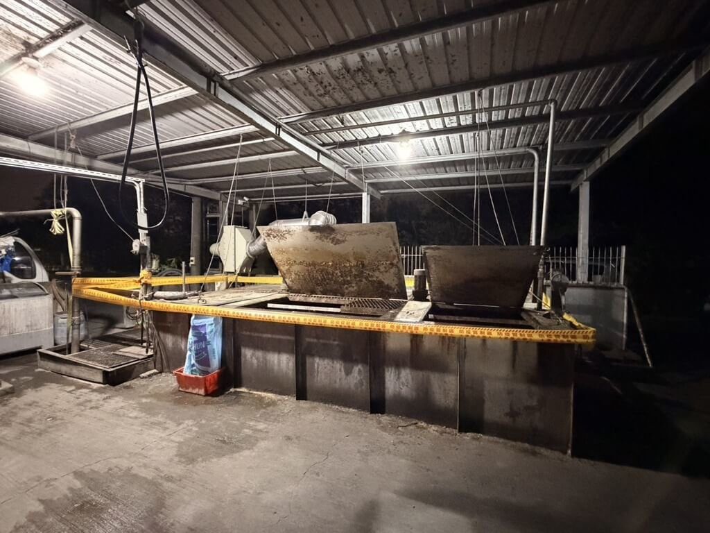 屏東養豬場違規廚餘飼養 挨罰80萬禁止上市 | 生活 | 中央社 CNA 屏東養豬場違規廚餘飼養 挨罰80萬禁止上市 | 生活 | 中央社 CNA