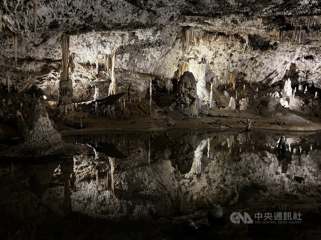 捷克鐘乳石洞穴與河流奇觀 將爭取列入世界遺產名錄 捷克鐘乳石洞穴與河流奇觀 將爭取列入世界遺產名錄