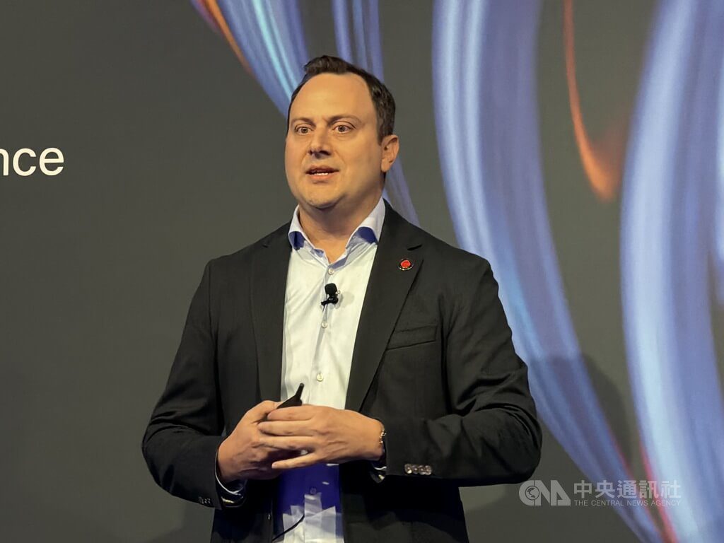 思科調查:近半台企擴建AI運算能力 但電力架構不足 思科調查:近半台企擴建AI運算能力 但電力架構不足