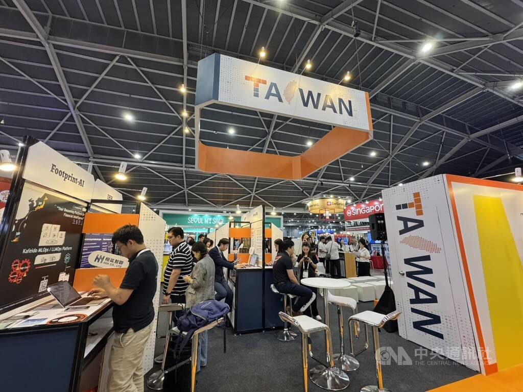 新加坡金融科技節登場 台灣館展整合創新能量 新加坡金融科技節登場 台灣館展整合創新能量