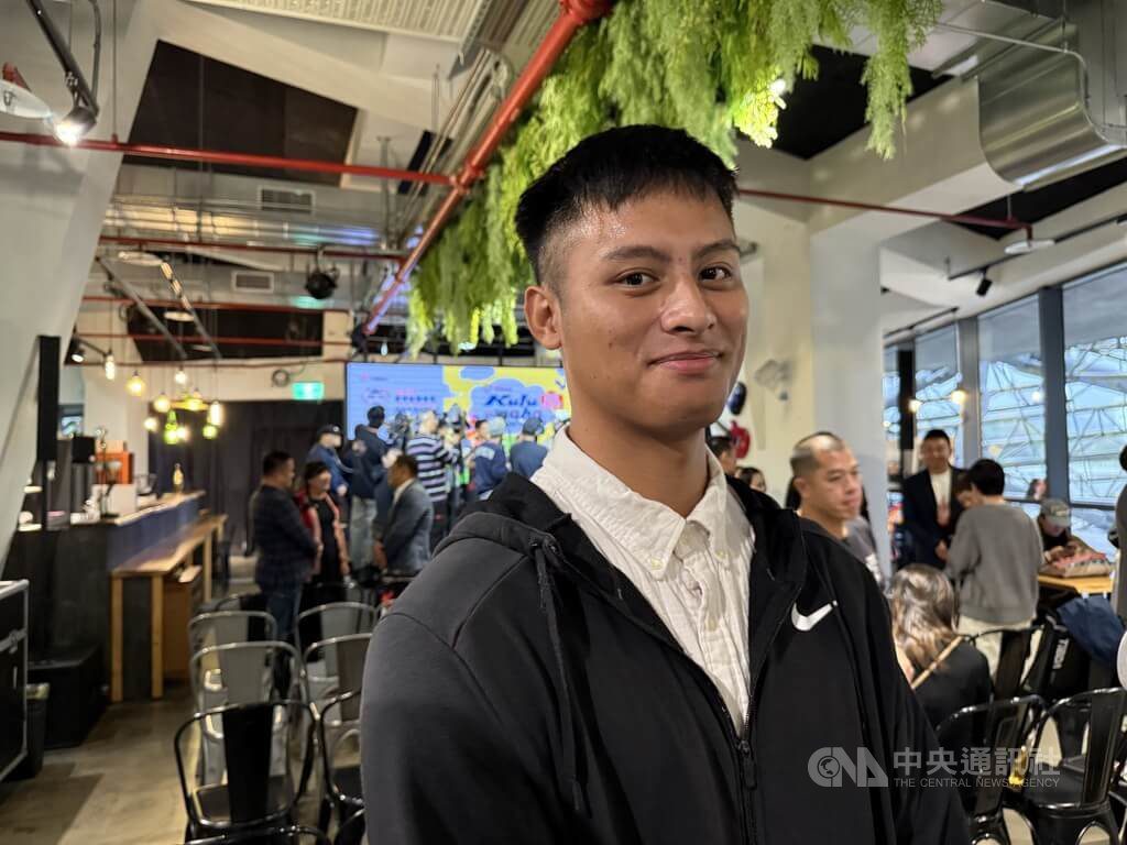 沈家羲盼帶部落小球員「走出大山」 旅美放慢變更順 沈家羲盼帶部落小球員「走出大山」 旅美放慢變更順