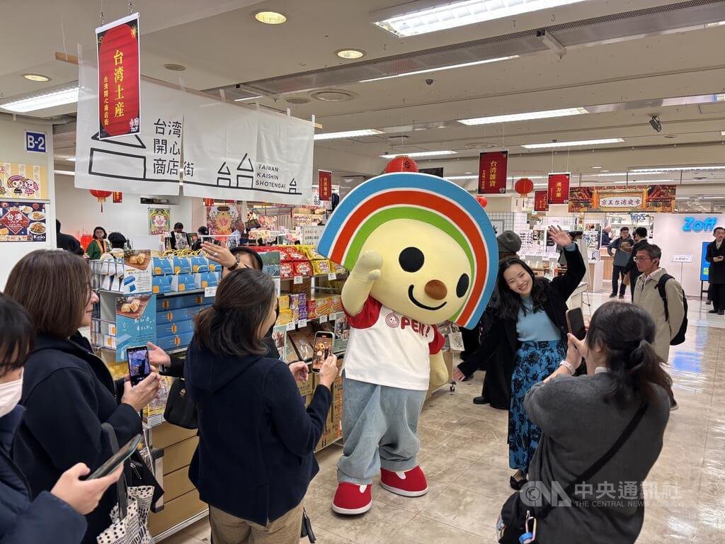 新宿京王百貨「台灣夜市」回歸 道地美食吸引饕客 新宿京王百貨「台灣夜市」回歸 道地美食吸引饕客