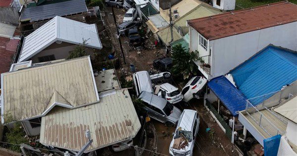 颱風「海鷗」造成菲至少140死127失蹤 正向越南逼近 颱風「海鷗」造成菲至少140死127失蹤 正向越南逼近