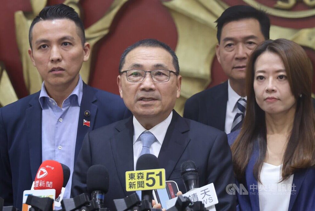 颱風鳳凰11/11新北停班課否 侯友宜:會儘早宣布 颱風鳳凰11/11新北停班課否 侯友宜:會儘早宣布