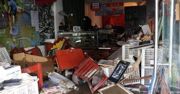 蘇澳颱風豪雨初估上千戶受災 鎮長疾呼要新分洪道 蘇澳颱風豪雨初估上千戶受災 鎮長疾呼要新分洪道