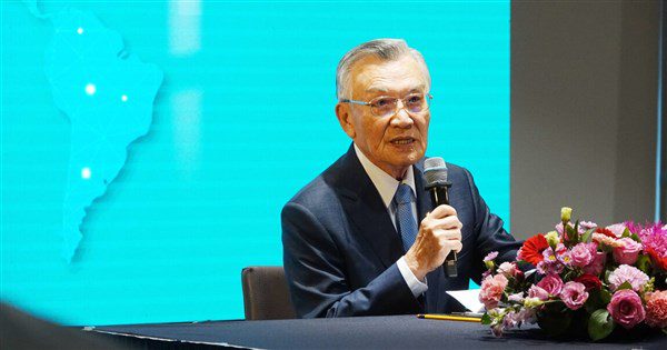 林信義:與貝森特會晤約40分 聚焦台灣高科技聚落發展 林信義:與貝森特會晤約40分 聚焦台灣高科技聚落發展