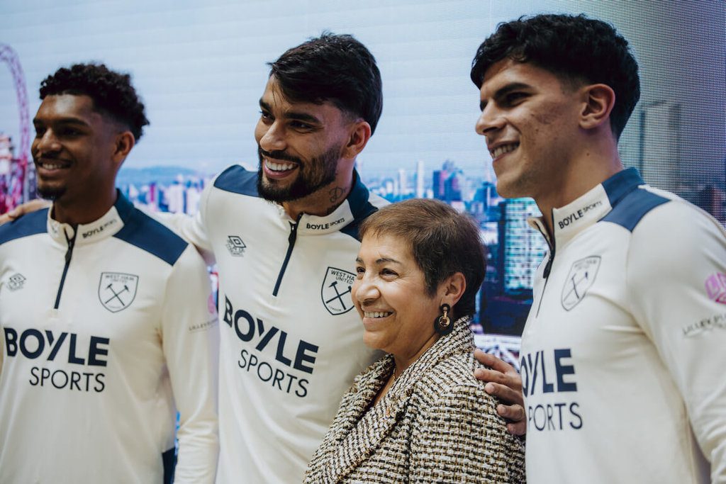 倫敦WTM旅展 首見英超足球員、台式早餐推廣觀光 倫敦WTM旅展 首見英超足球員、台式早餐推廣觀光