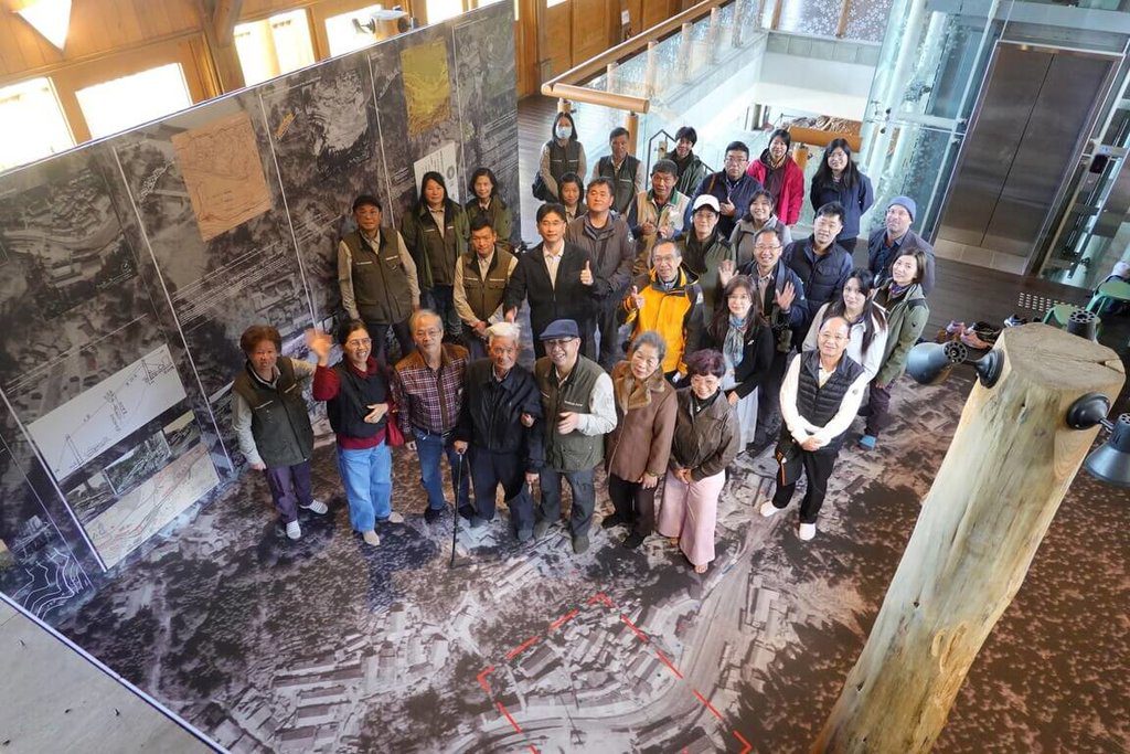 「從森林到森林」裝置藝術展 再現阿里山沼平聚落 | 生活 | 中央社 CNA 「從森林到森林」裝置藝術展 再現阿里山沼平聚落 | 生活 | 中央社 CNA