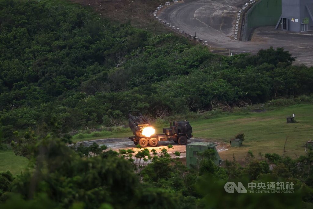 國防部：第2批海馬士多管火箭　提前115年完成交運