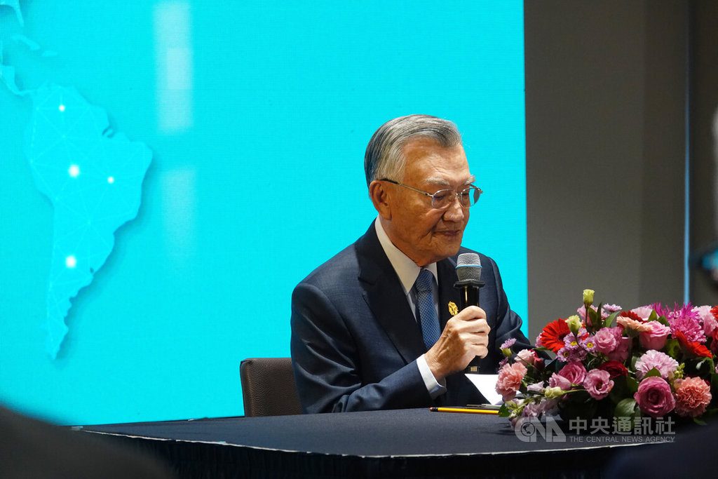 林信義:台韓產業優勢鮮明互補 聯手可強化供應鏈韌性 林信義:台韓產業優勢鮮明互補 聯手可強化供應鏈韌性