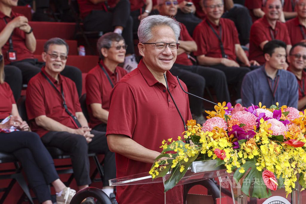 魏哲家稱5兆男 黃仁勳致謝台積電:你們幫我蓋輝達 魏哲家稱5兆男 黃仁勳致謝台積電:你們幫我蓋輝達