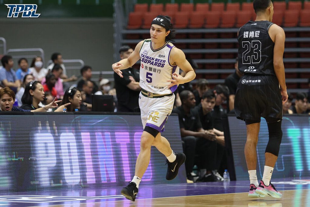 TPBL高錦瑋砍21分、6助攻 雲豹退戰神奪開季4連勝 TPBL高錦瑋砍21分、6助攻 雲豹退戰神奪開季4連勝