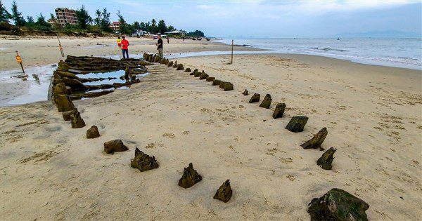 颱風海鷗侵襲越南海岸 數百年沉船遺跡再次現蹤 颱風海鷗侵襲越南海岸 數百年沉船遺跡再次現蹤