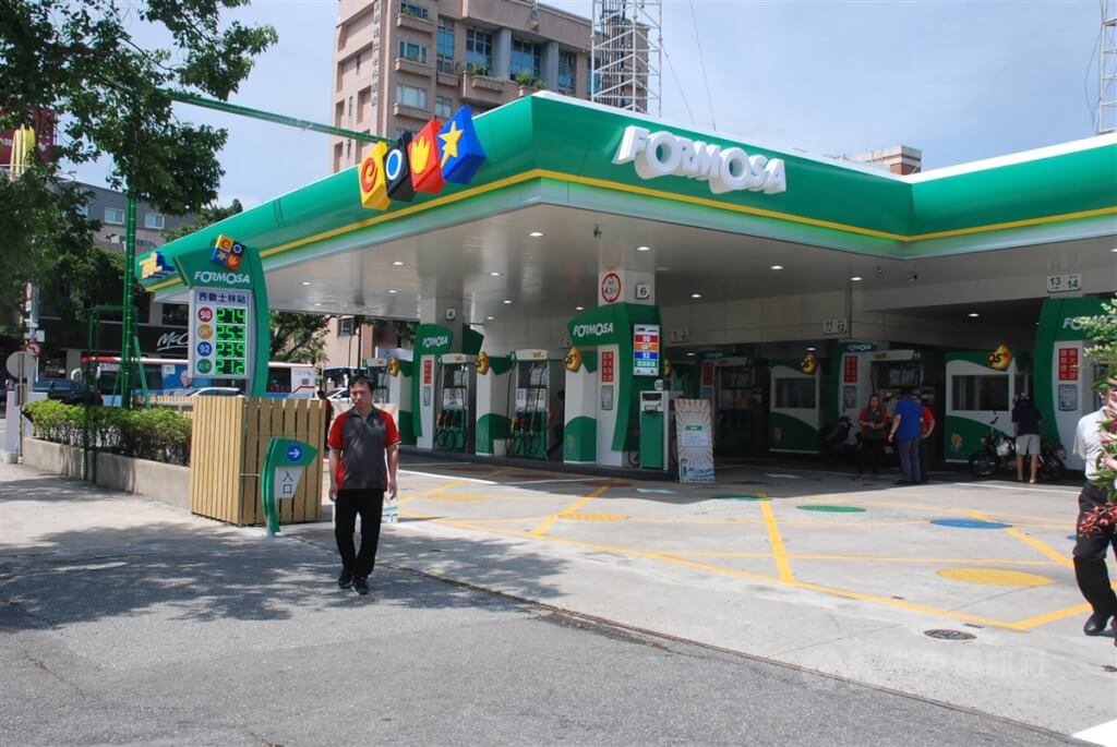 台塑石化:10日起汽油調降0.2元 柴油不調整 台塑石化:10日起汽油調降0.2元 柴油不調整