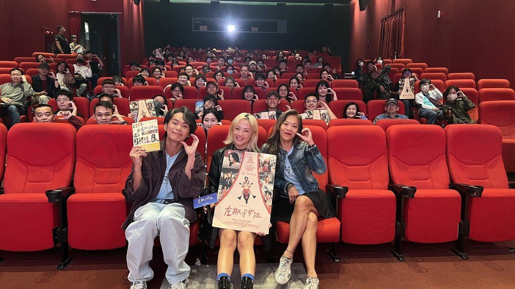 「左撇子女孩」票房破200萬 黃鐙輝盼全世界看到 「左撇子女孩」票房破200萬 黃鐙輝盼全世界看到