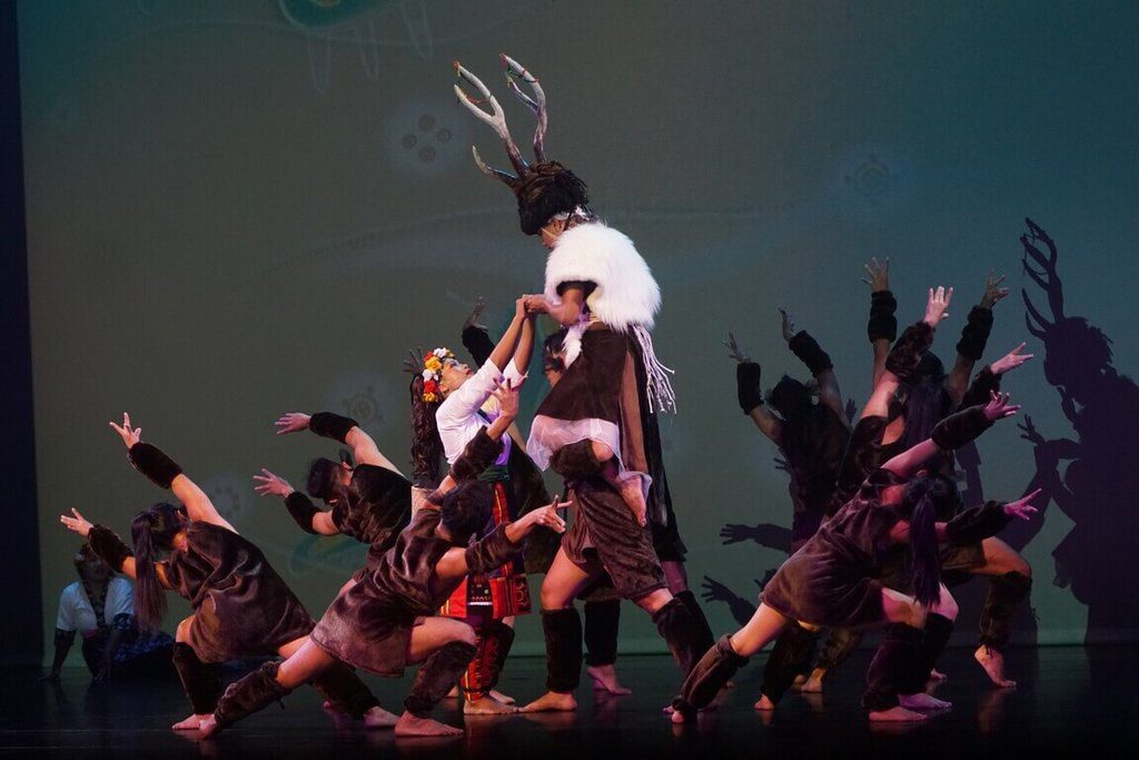 娜麓灣樂舞劇團年度新作 走入建和部落文化記憶 | 文化 | 中央社 CNA 娜麓灣樂舞劇團年度新作 走入建和部落文化記憶 | 文化 | 中央社 CNA