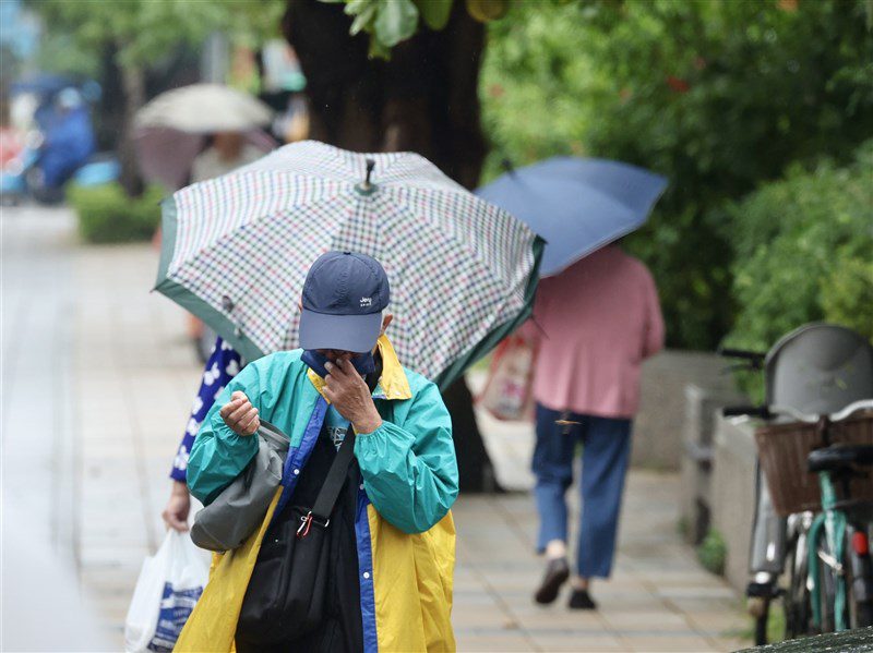 4日東北季風影響及水氣偏多　北北基宜防較大雨勢