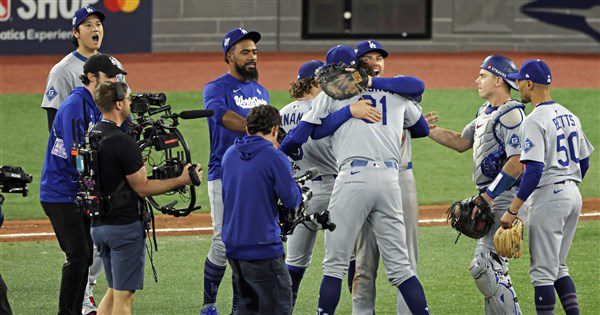 山本由伸把關貝茲勝利打點　道奇闖世界大賽第7戰