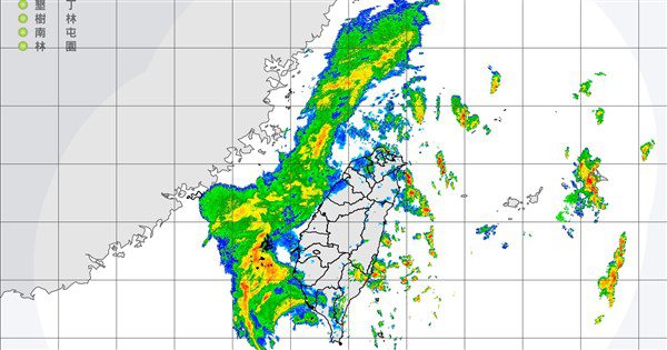 鳳凰減弱至輕颱下限 預計將成熱帶性低氣壓 鳳凰減弱至輕颱下限 預計將成熱帶性低氣壓