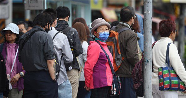 吳德榮:東北季風南下 苗栗以北26日探13度 | 生活 | 中央社 CNA 吳德榮:東北季風南下 苗栗以北26日探13度 | 生活 | 中央社 CNA