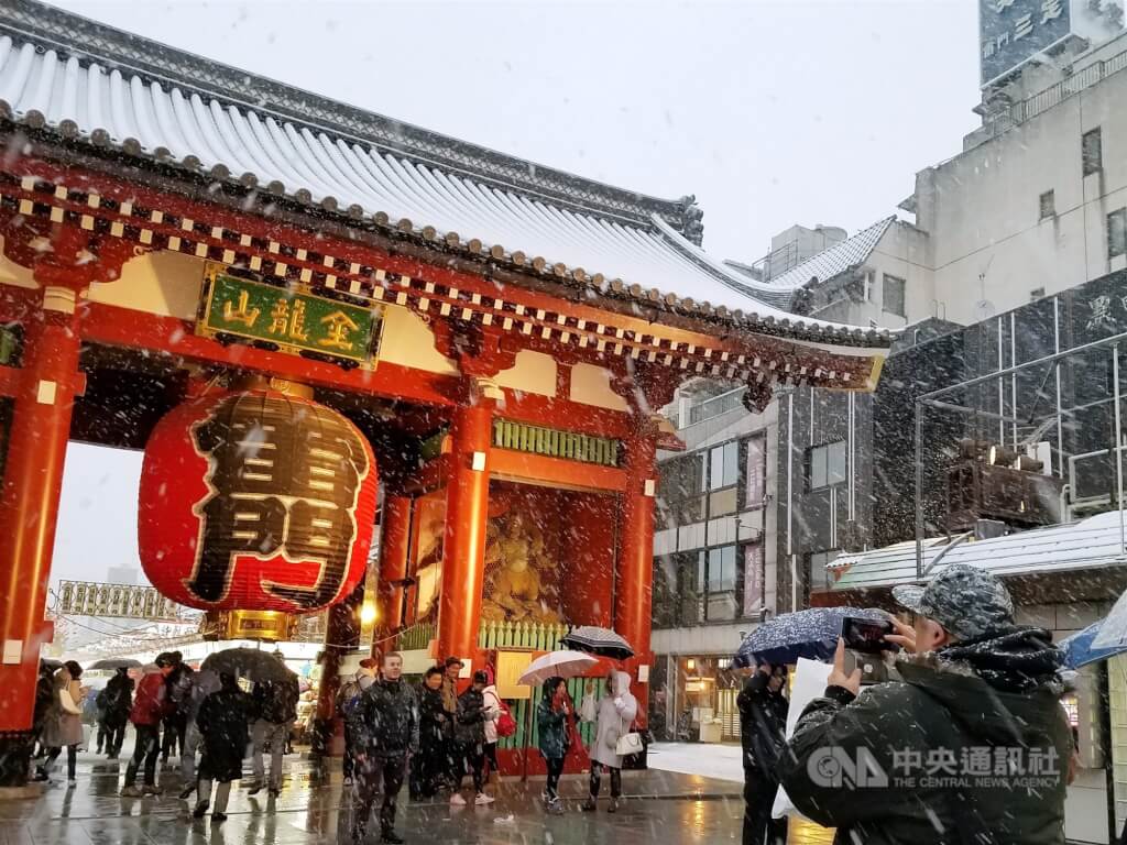 日本替觀光公害政策找財源 擬調漲出國稅逾3倍 日本替觀光公害政策找財源 擬調漲出國稅逾3倍