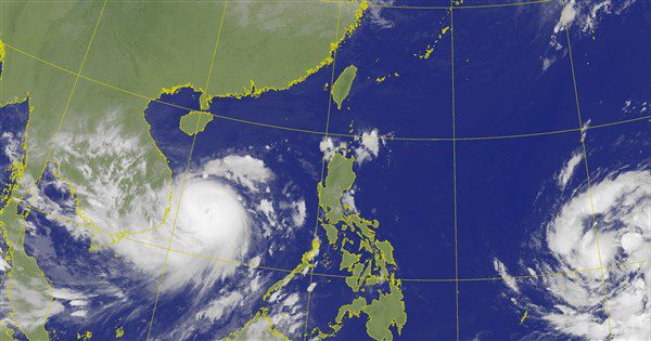 吳德榮:颱風鳳凰挾暴風及致災雨威脅 不可小覷 吳德榮:颱風鳳凰挾暴風及致災雨威脅 不可小覷